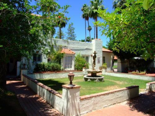 Maricopa Manor B&B Inn Финикс Екстериор снимка